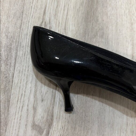 Stuart Weitzman black patent leather 9.5 point toe shoes - Picture 4 of 13